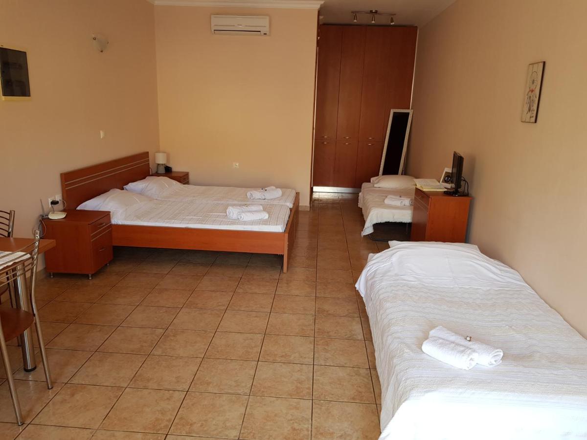 Kleanthi And Kostas Studios Сими Экстерьер фото