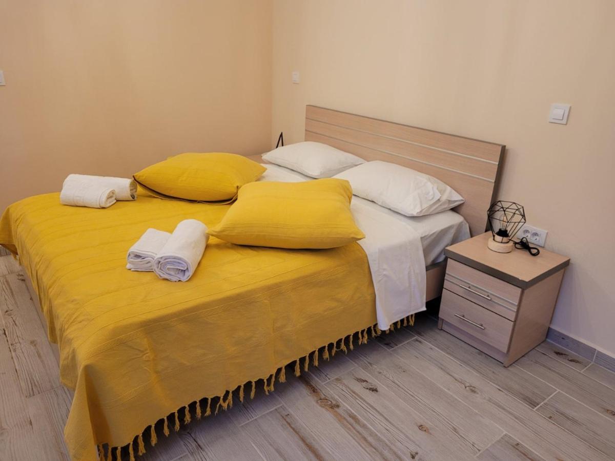 Kleanthi And Kostas Studios Сими Экстерьер фото
