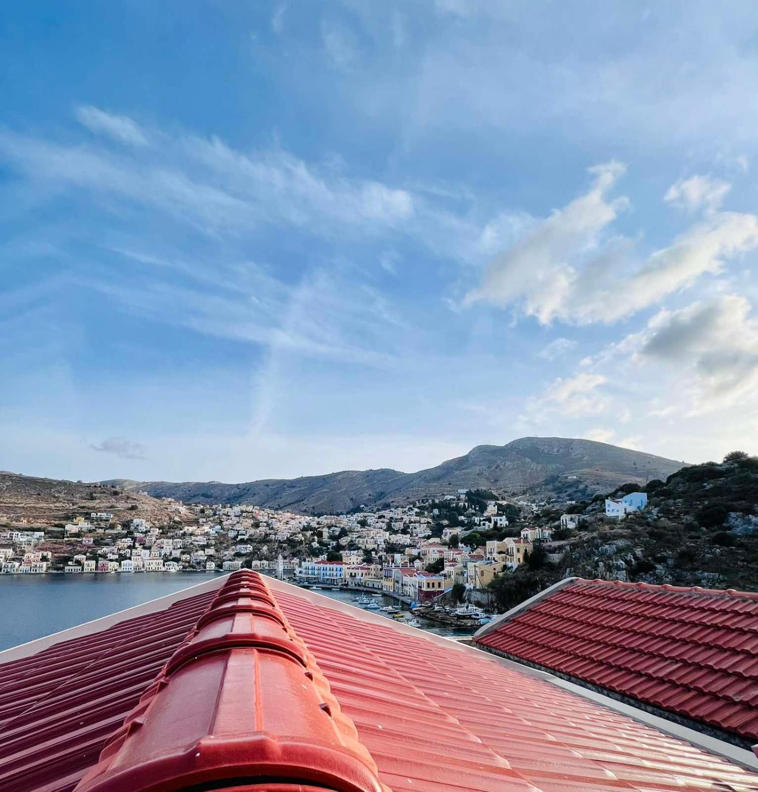 Kleanthi And Kostas Studios Сими Экстерьер фото