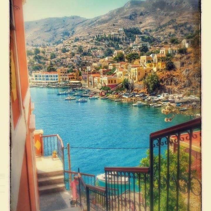 Kleanthi And Kostas Studios Сими Экстерьер фото